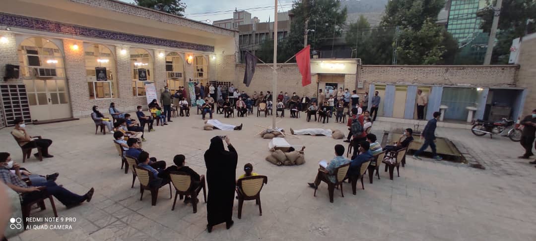 نمایش خیابانی سرباز سردار