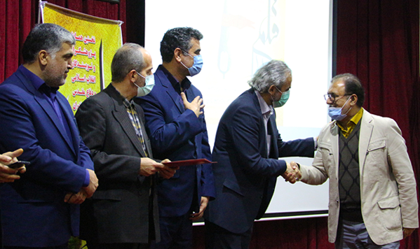 همایش بزرگ « هم تبار قلم » در هفته پژوهش برگزار  شد